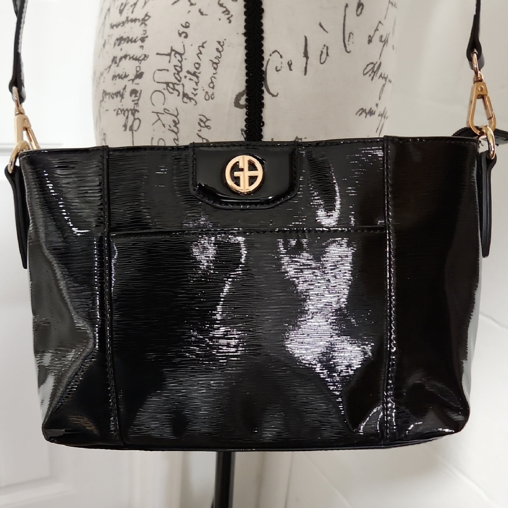 Giani Bernini Bark Black Patent Leather Crossbody Bag EUC